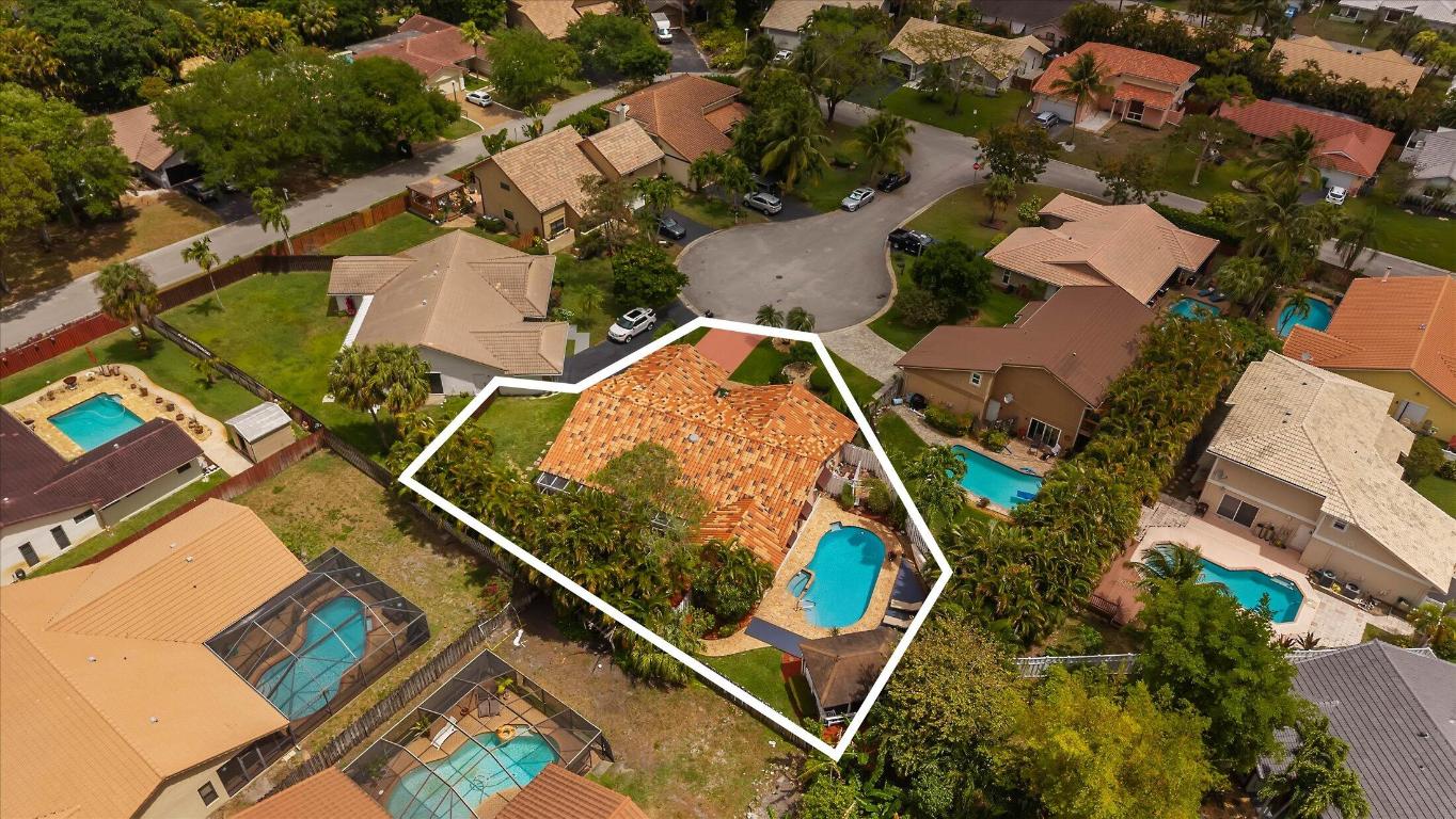 ALTA VISTA - Residential