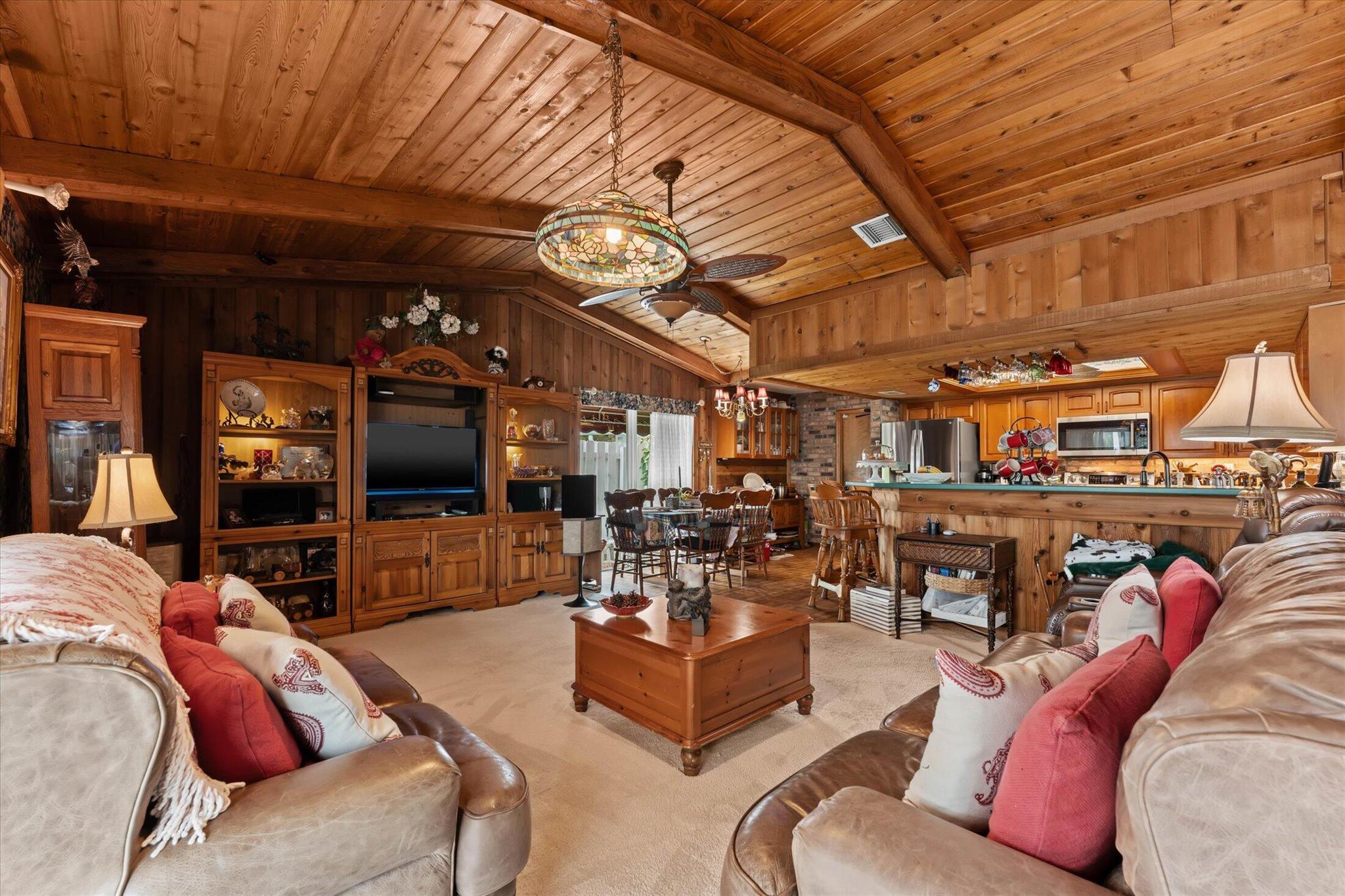 ALTA VISTA - Residential