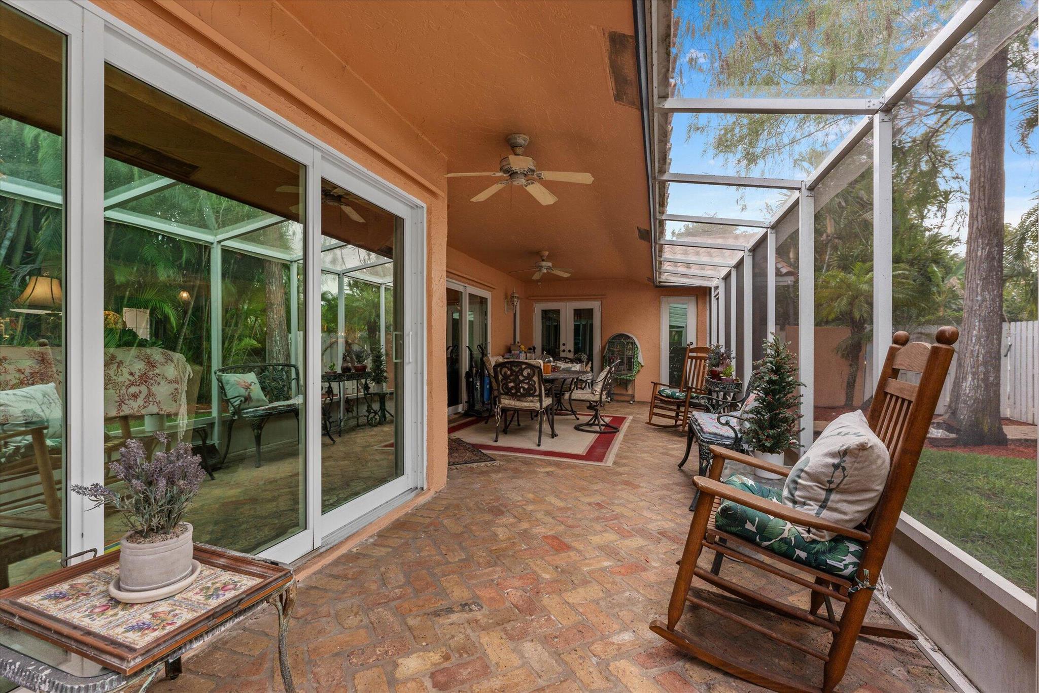 ALTA VISTA - Residential