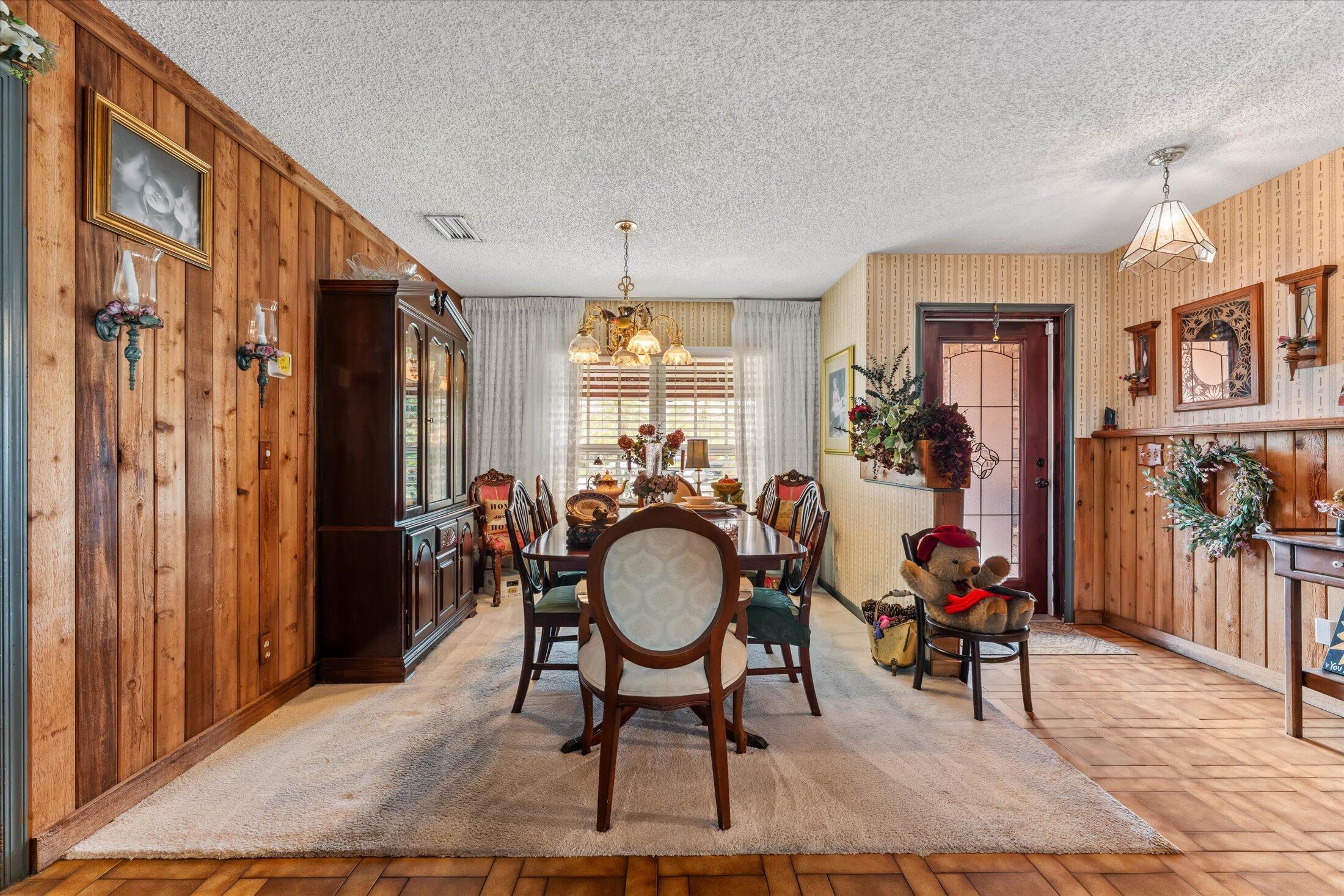 ALTA VISTA - Residential