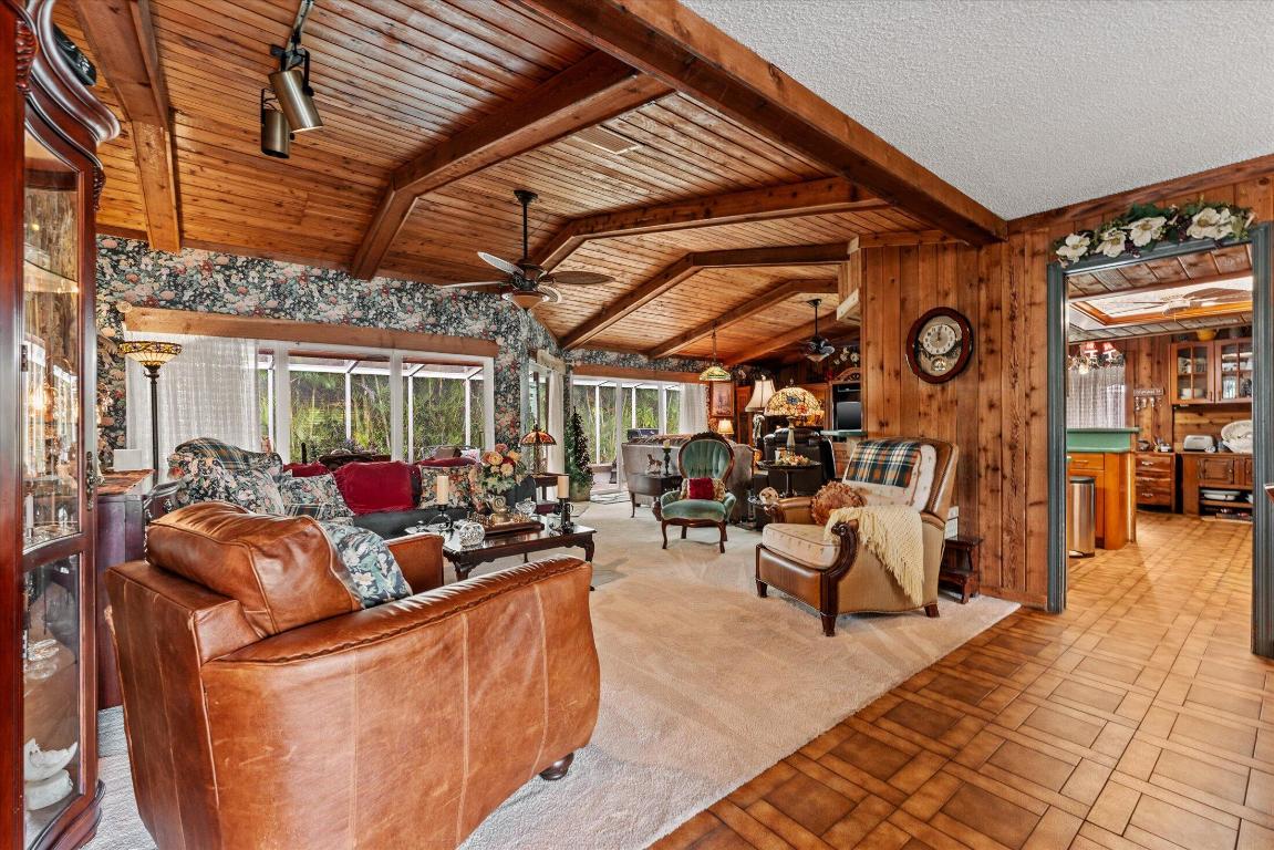 ALTA VISTA - Residential