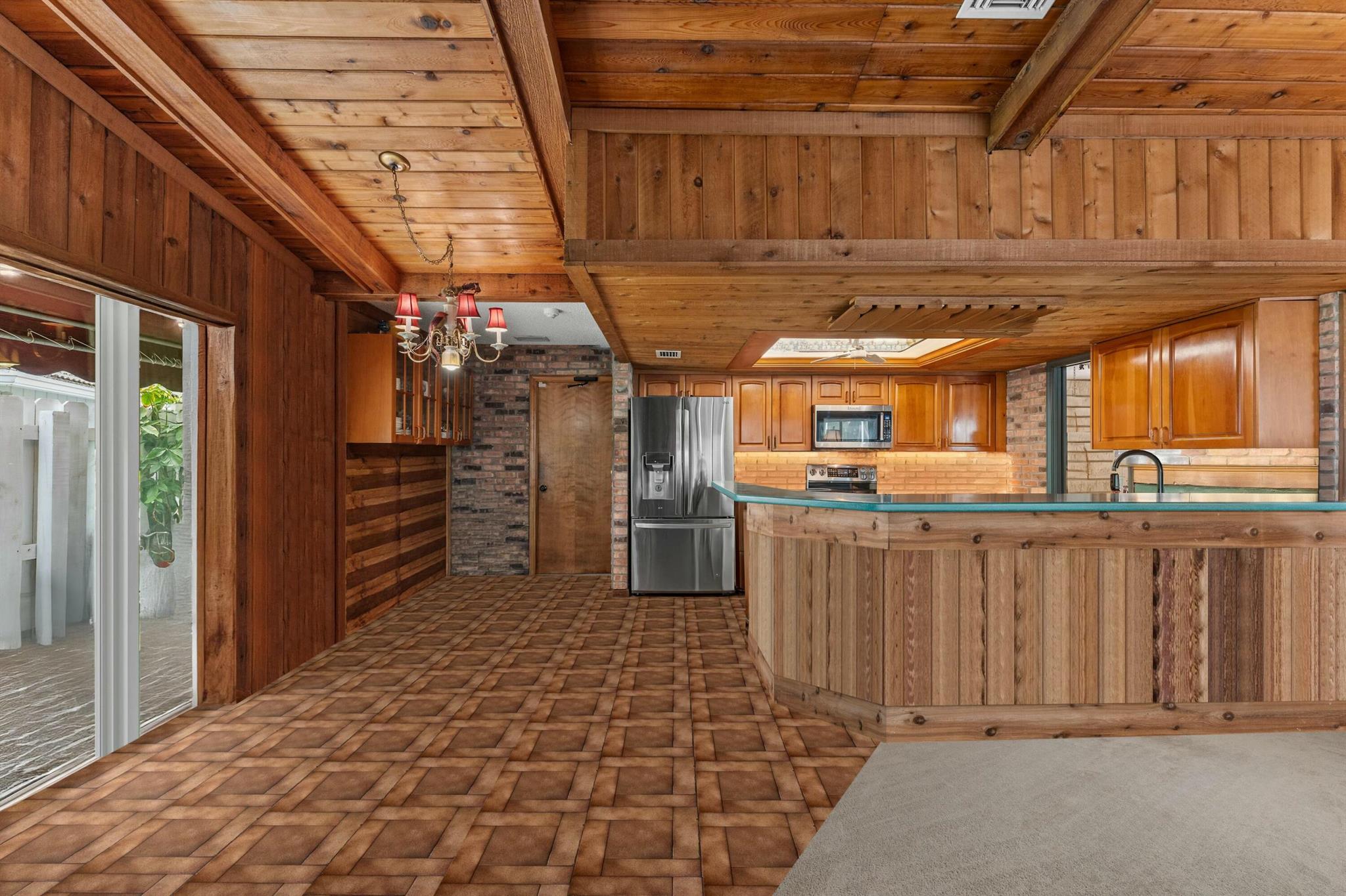 ALTA VISTA - Residential