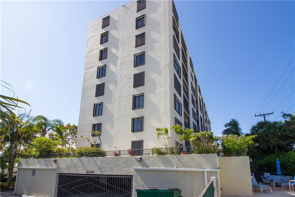 EVERGLADES CLUB - Residential