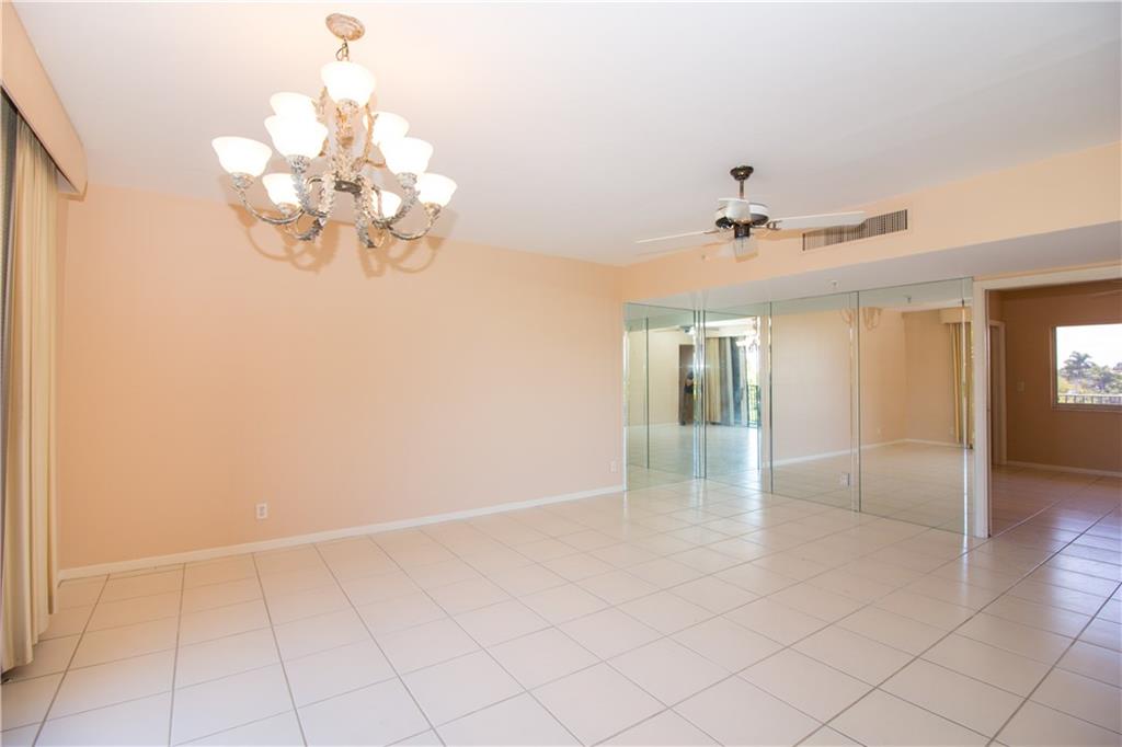 EVERGLADES CLUB - Residential