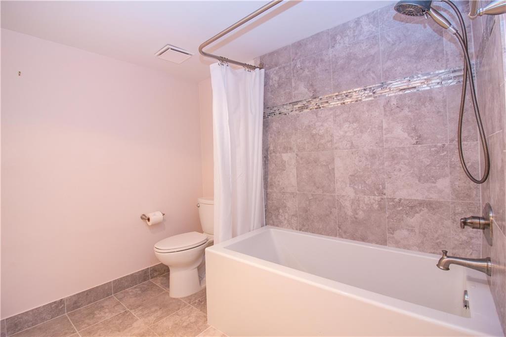 EVERGLADES CLUB - Residential