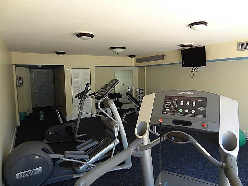 EVERGLADES CLUB - Residential