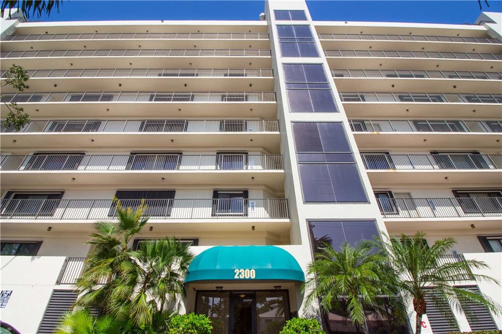 EVERGLADES CLUB - Residential