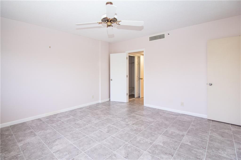 EVERGLADES CLUB - Residential