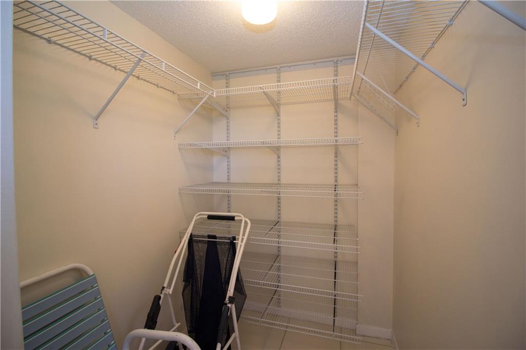 EVERGLADES CLUB - Residential