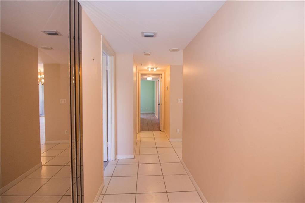 EVERGLADES CLUB - Residential