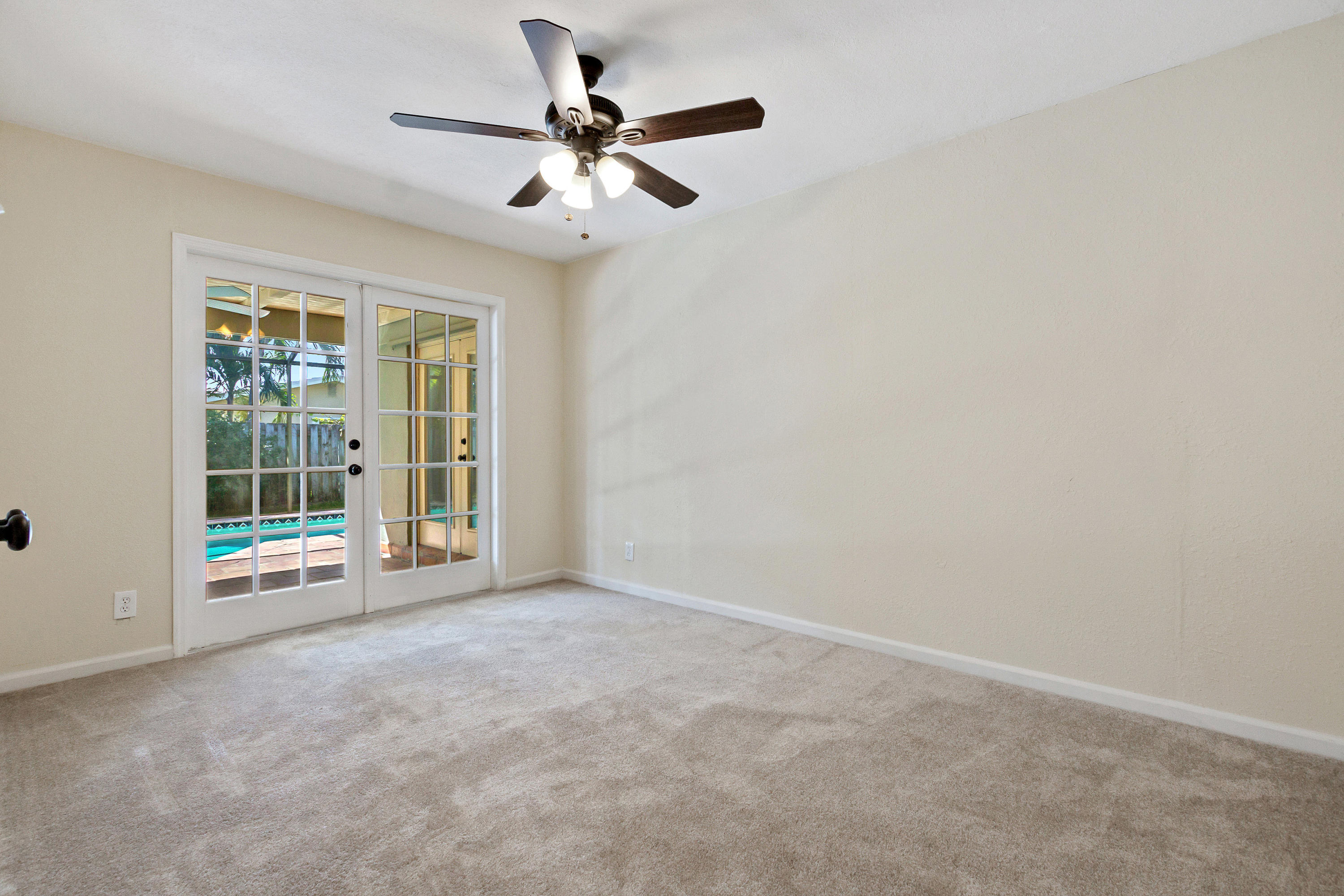 BOCA WOODS - Residential