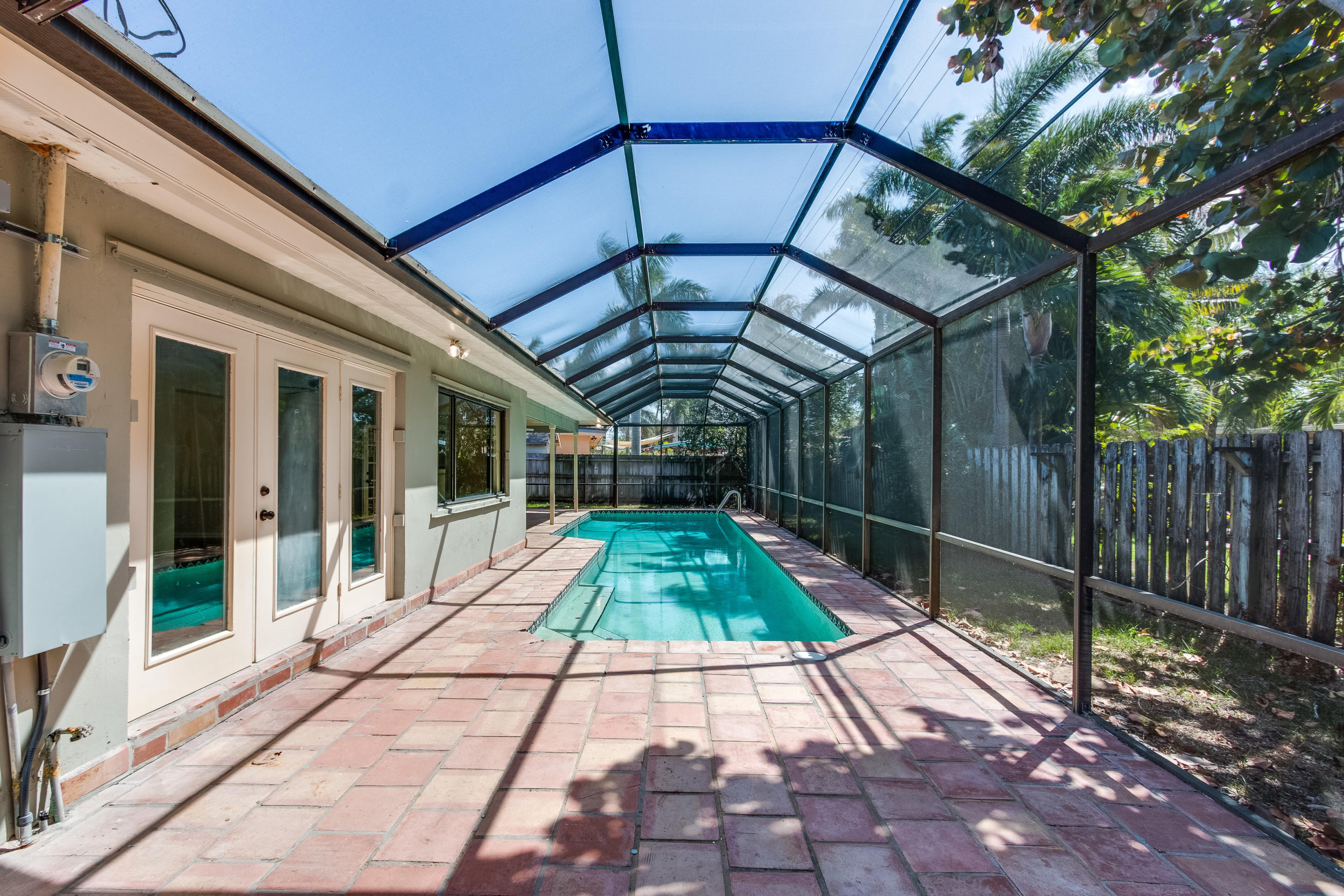 BOCA WOODS - Residential