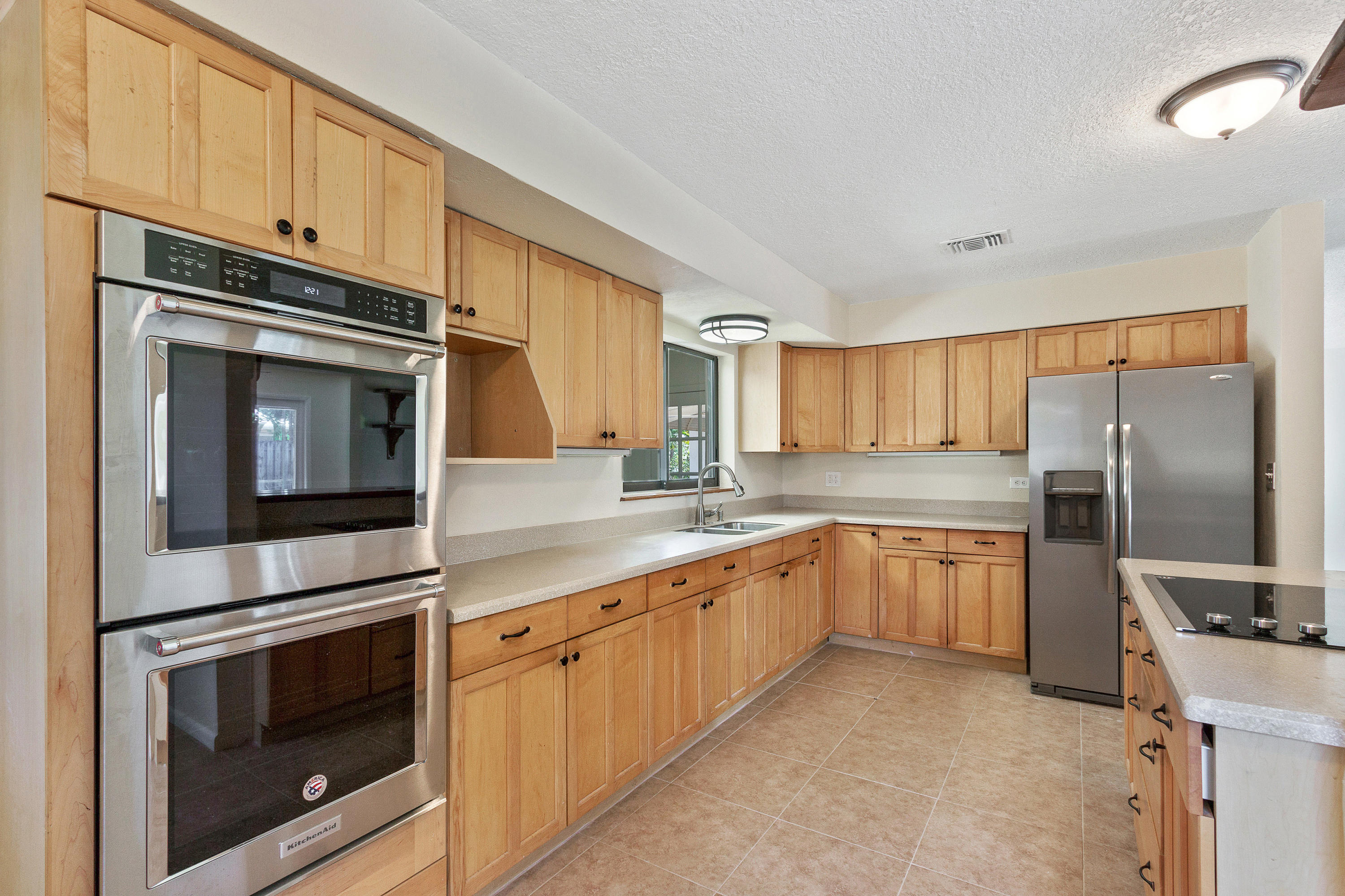 BOCA WOODS - Residential