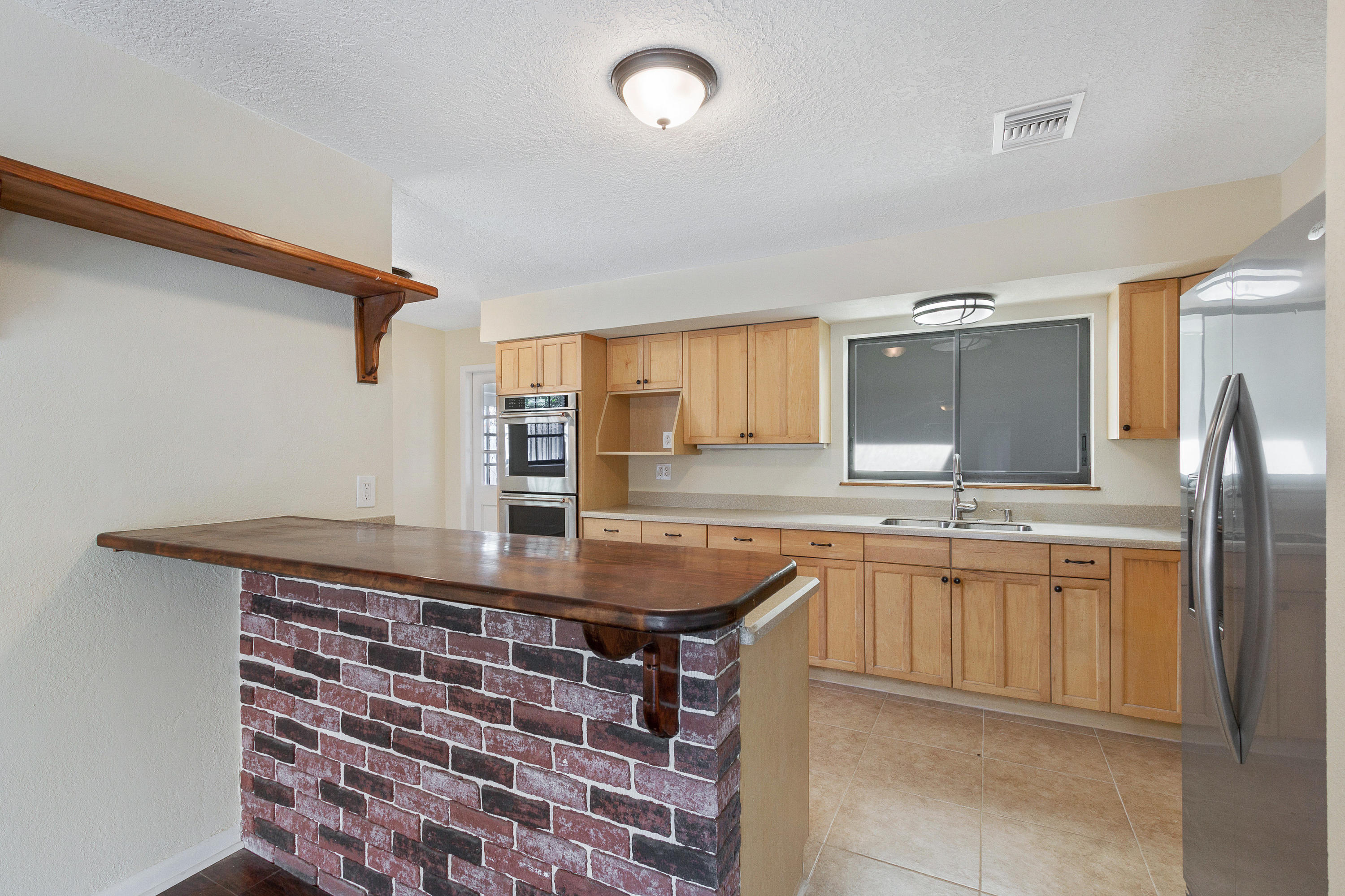 BOCA WOODS - Residential