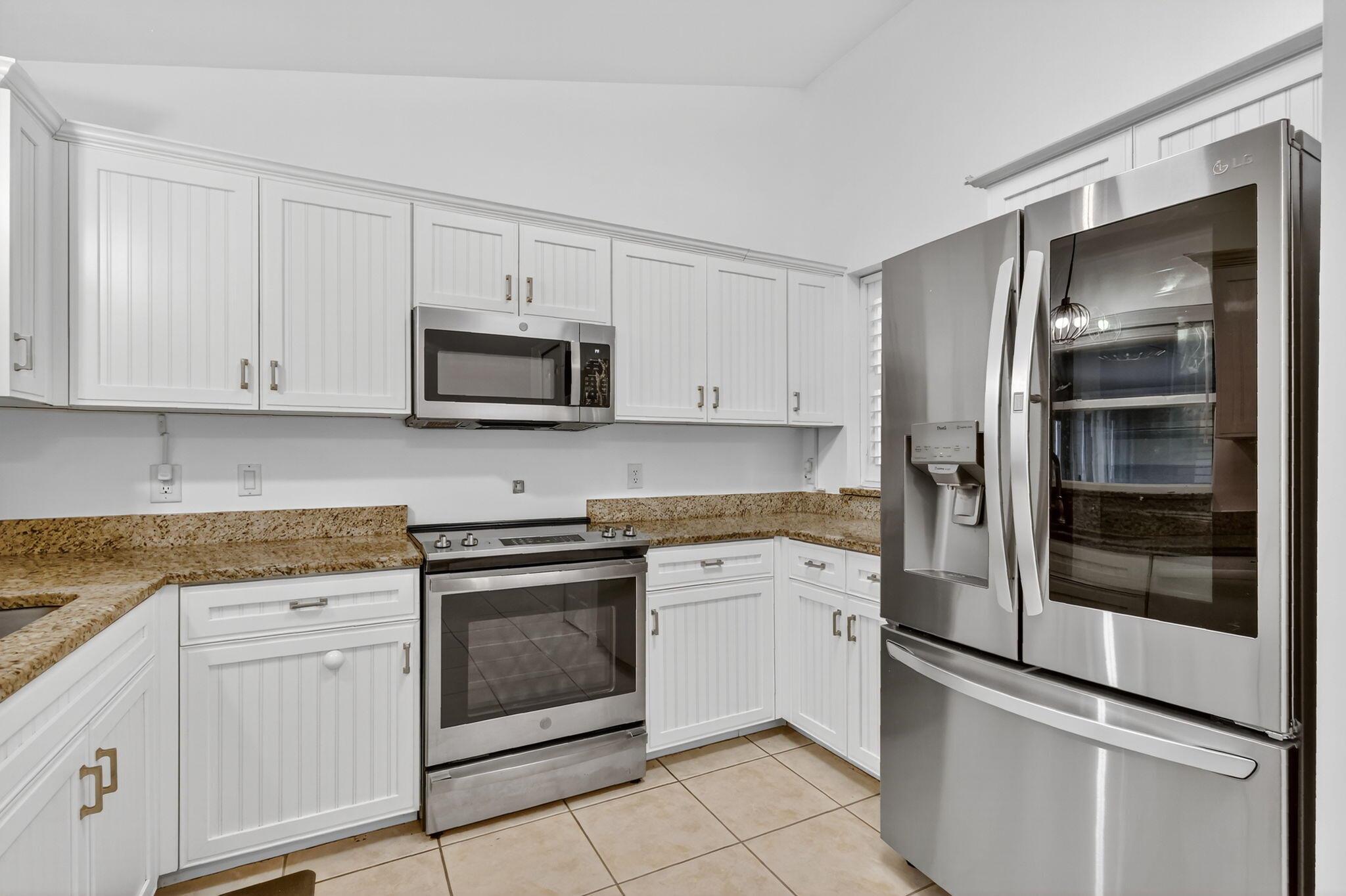 KINGS ISLE PHASE IIA - Residential