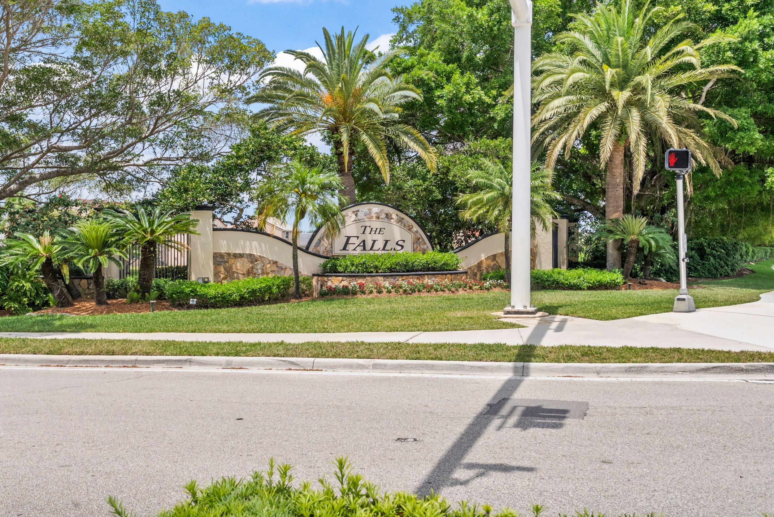 The Falls - Cedar Falls - Residential