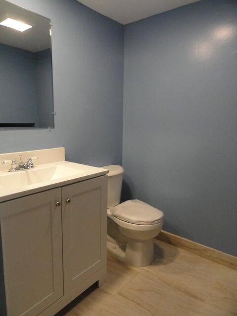 2464 Waterside Drive