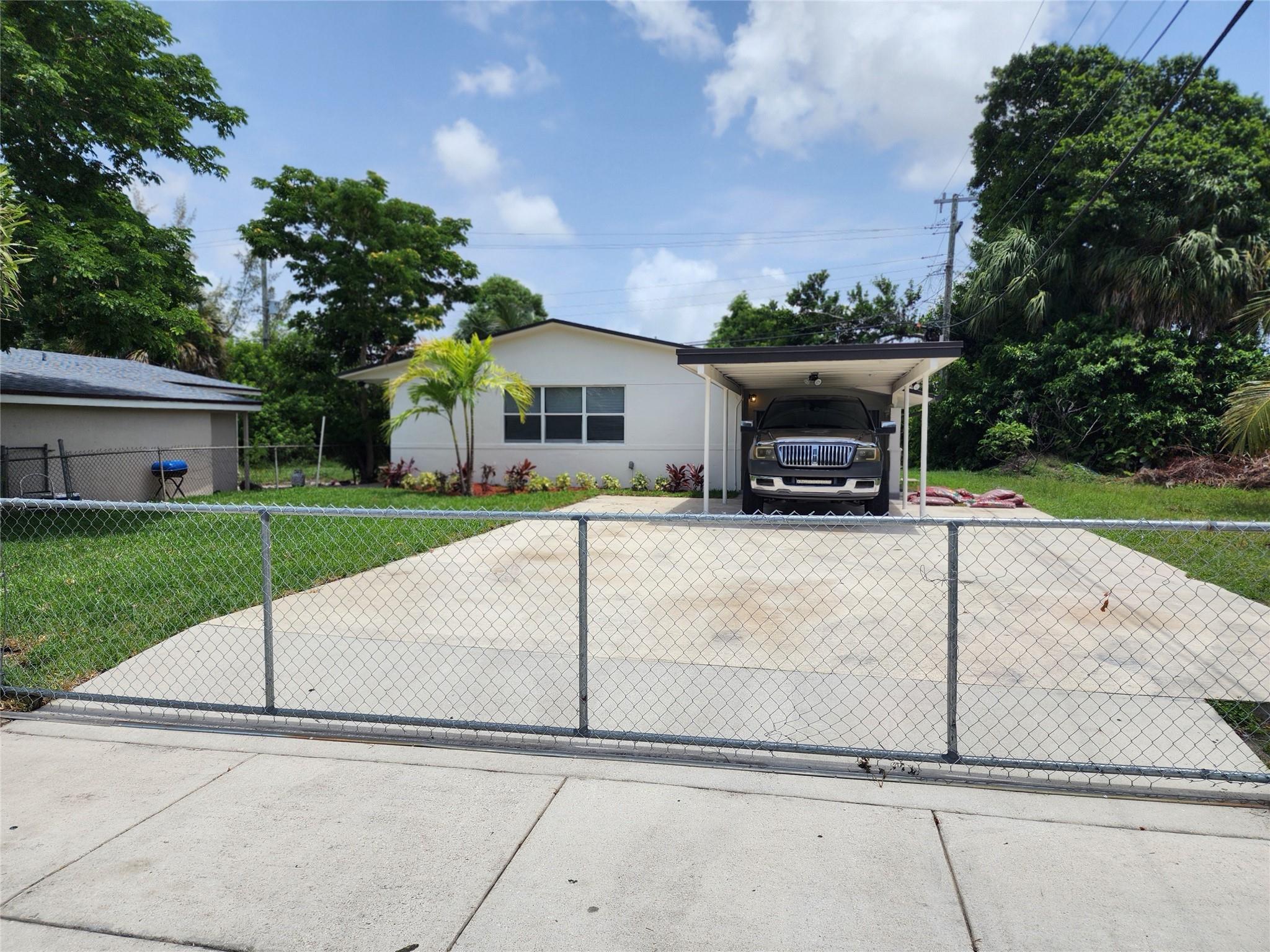 2909 NW 13th St