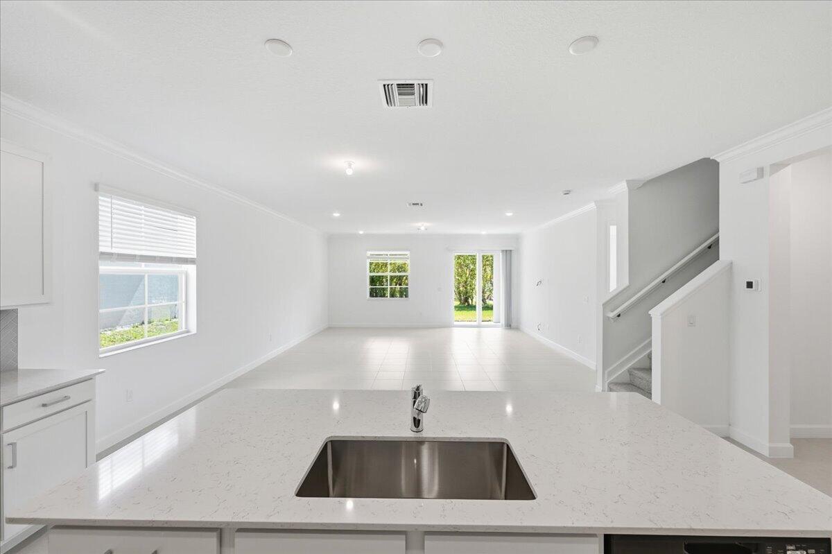 ESTATES OF BOYNTON WATERS - Residential