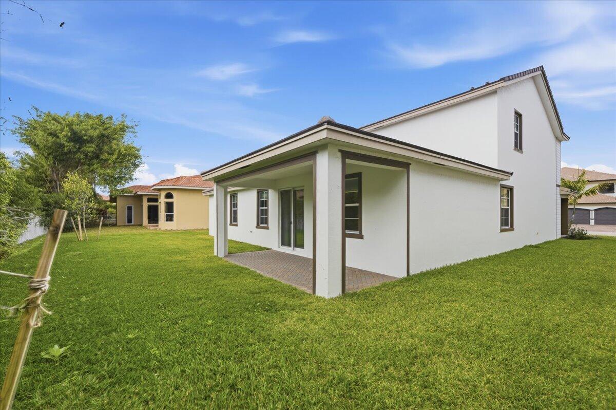 ESTATES OF BOYNTON WATERS - Residential