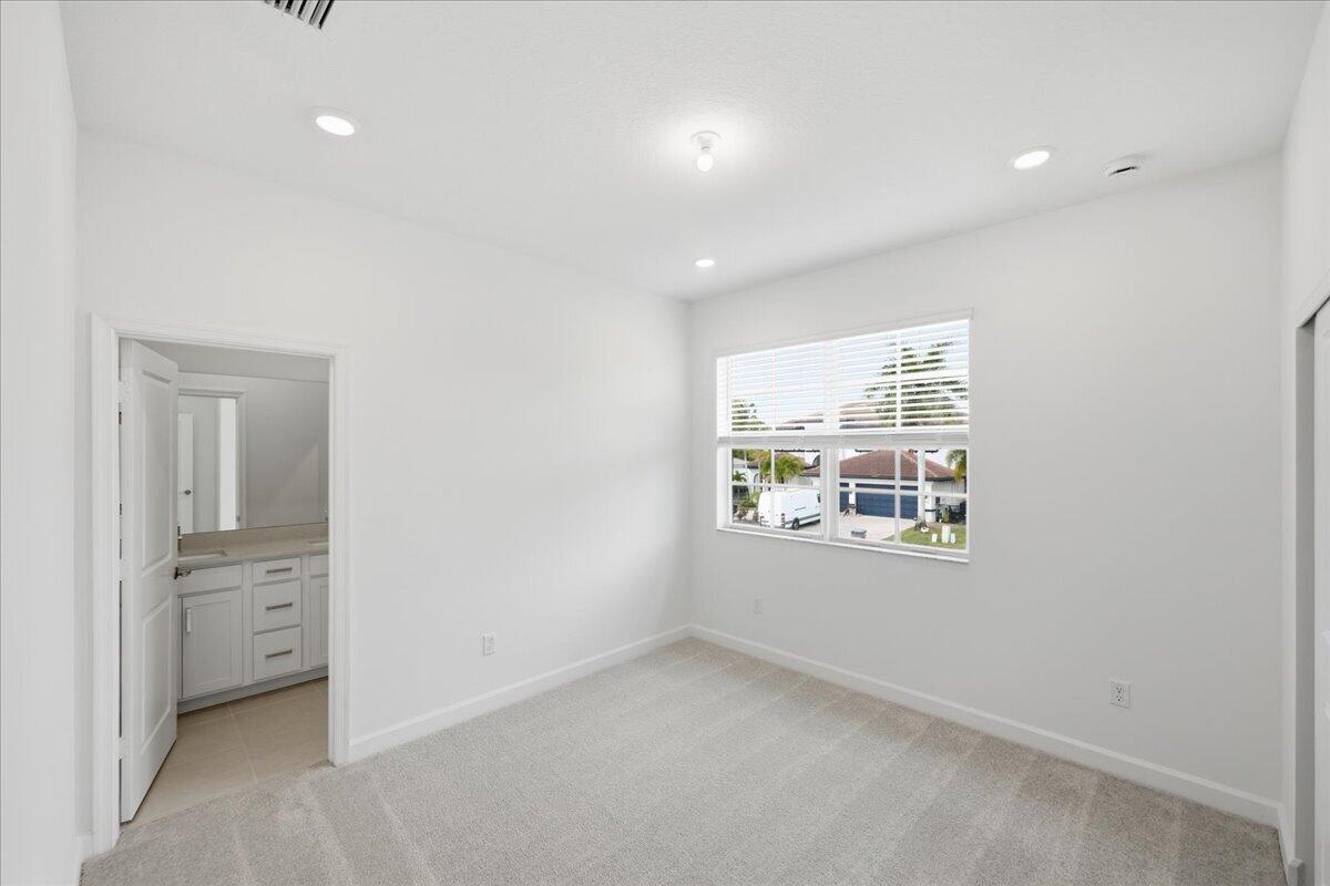 ESTATES OF BOYNTON WATERS - Residential