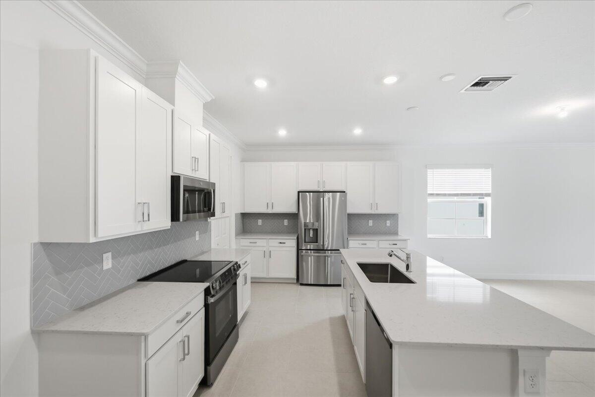 ESTATES OF BOYNTON WATERS - Residential