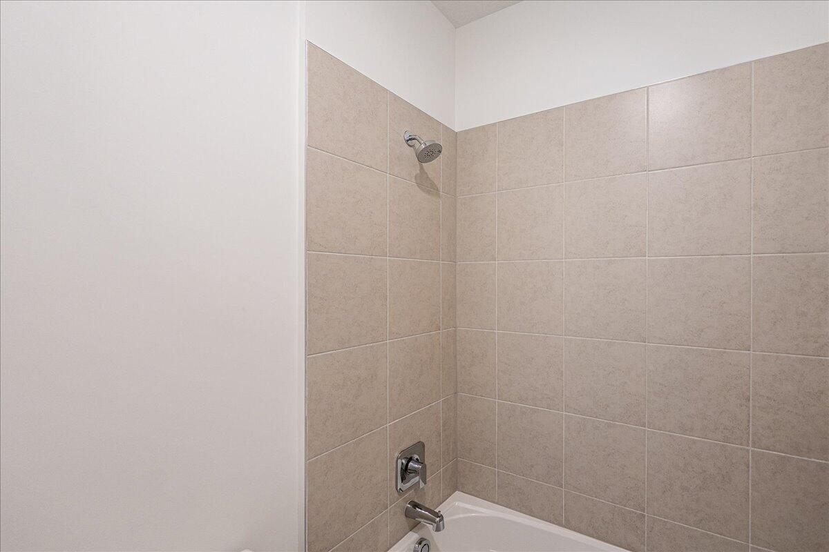 ESTATES OF BOYNTON WATERS - Residential