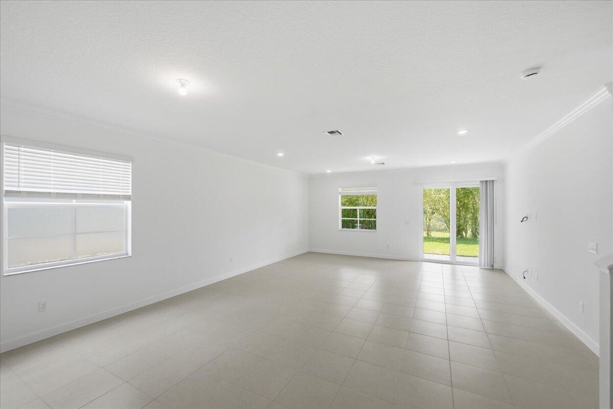 ESTATES OF BOYNTON WATERS - Residential