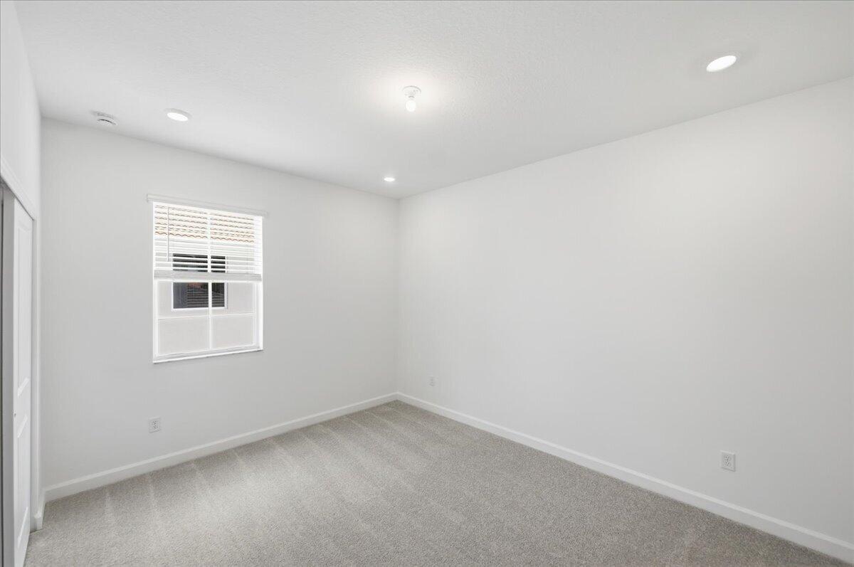 ESTATES OF BOYNTON WATERS - Residential