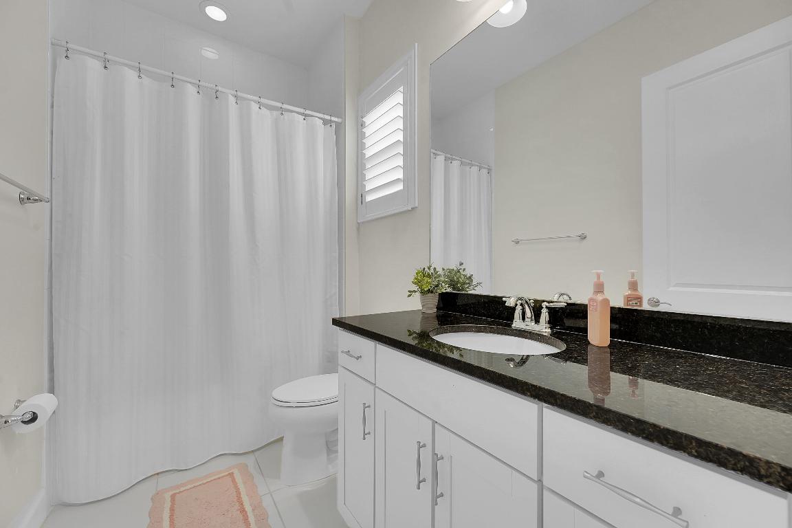 HAMMOCKS OF WESTLAKE - Residential