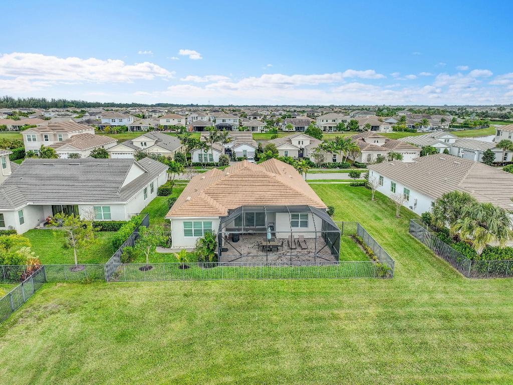 HAMMOCKS OF WESTLAKE - Residential