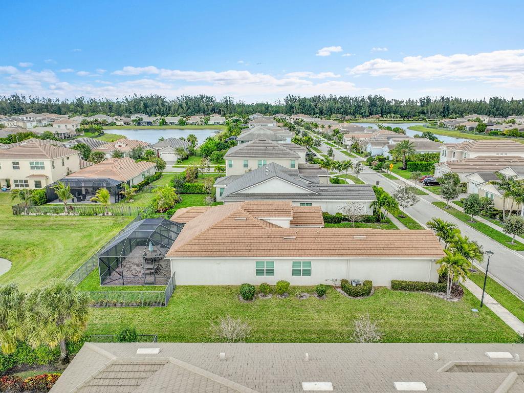 HAMMOCKS OF WESTLAKE - Residential