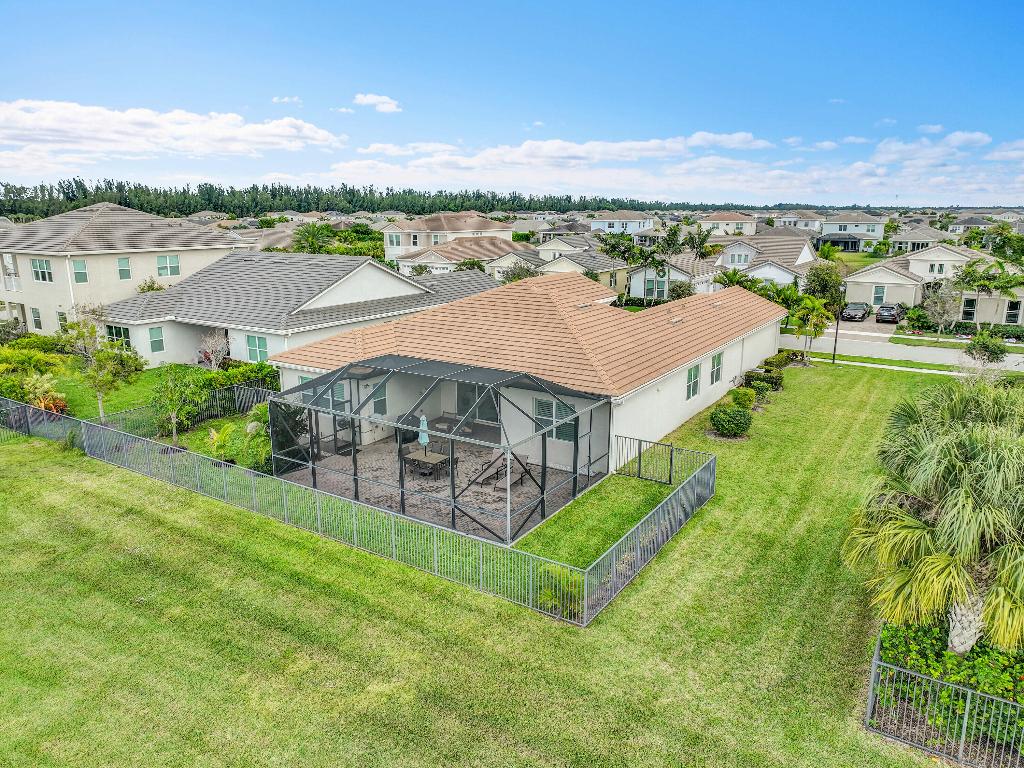 HAMMOCKS OF WESTLAKE - Residential