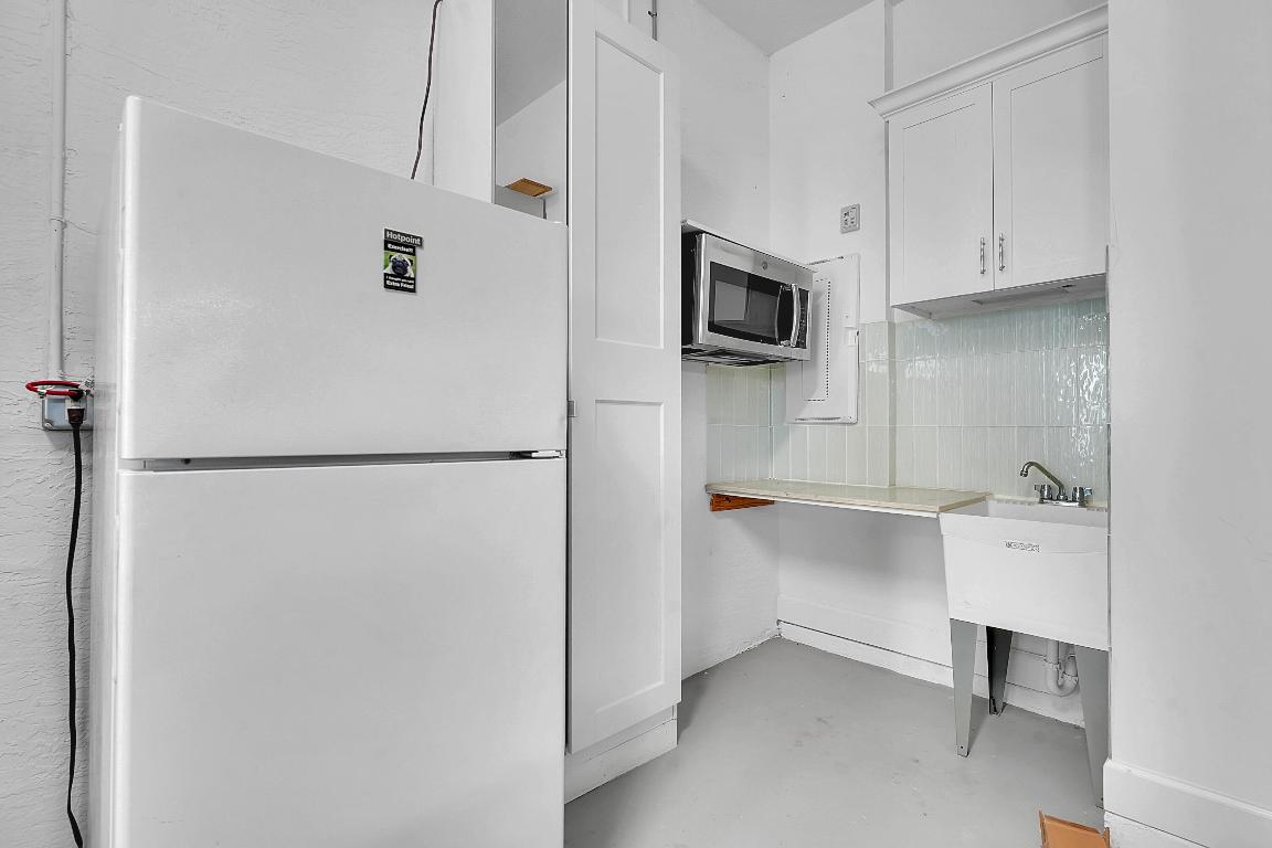 HAMMOCKS OF WESTLAKE - Residential