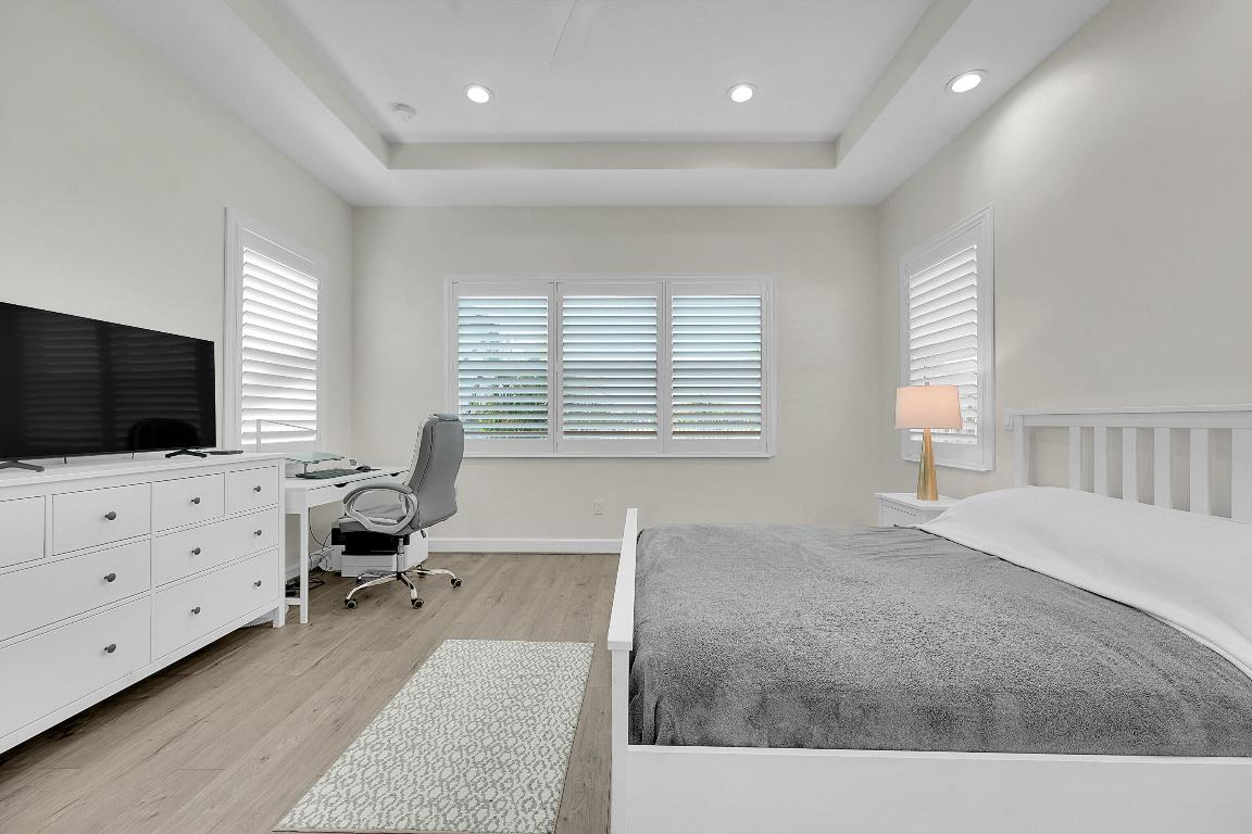 HAMMOCKS OF WESTLAKE - Residential