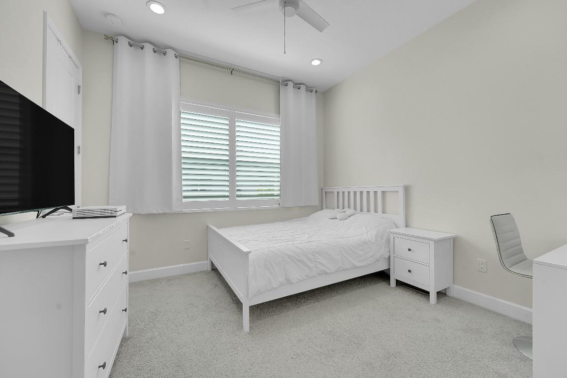 HAMMOCKS OF WESTLAKE - Residential