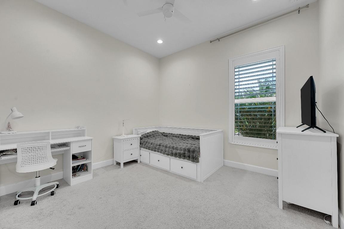 HAMMOCKS OF WESTLAKE - Residential