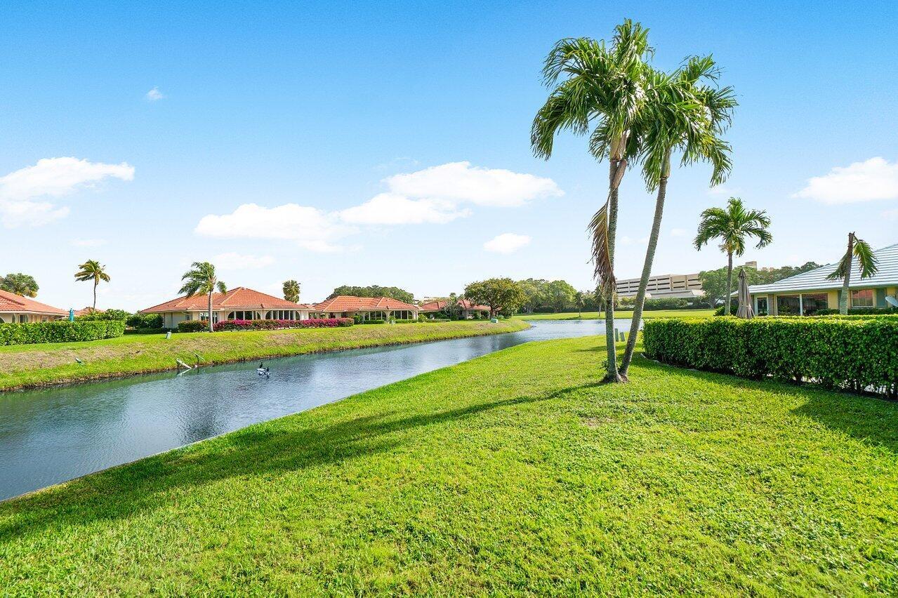 YORKTOWNE VILLAS - Residential
