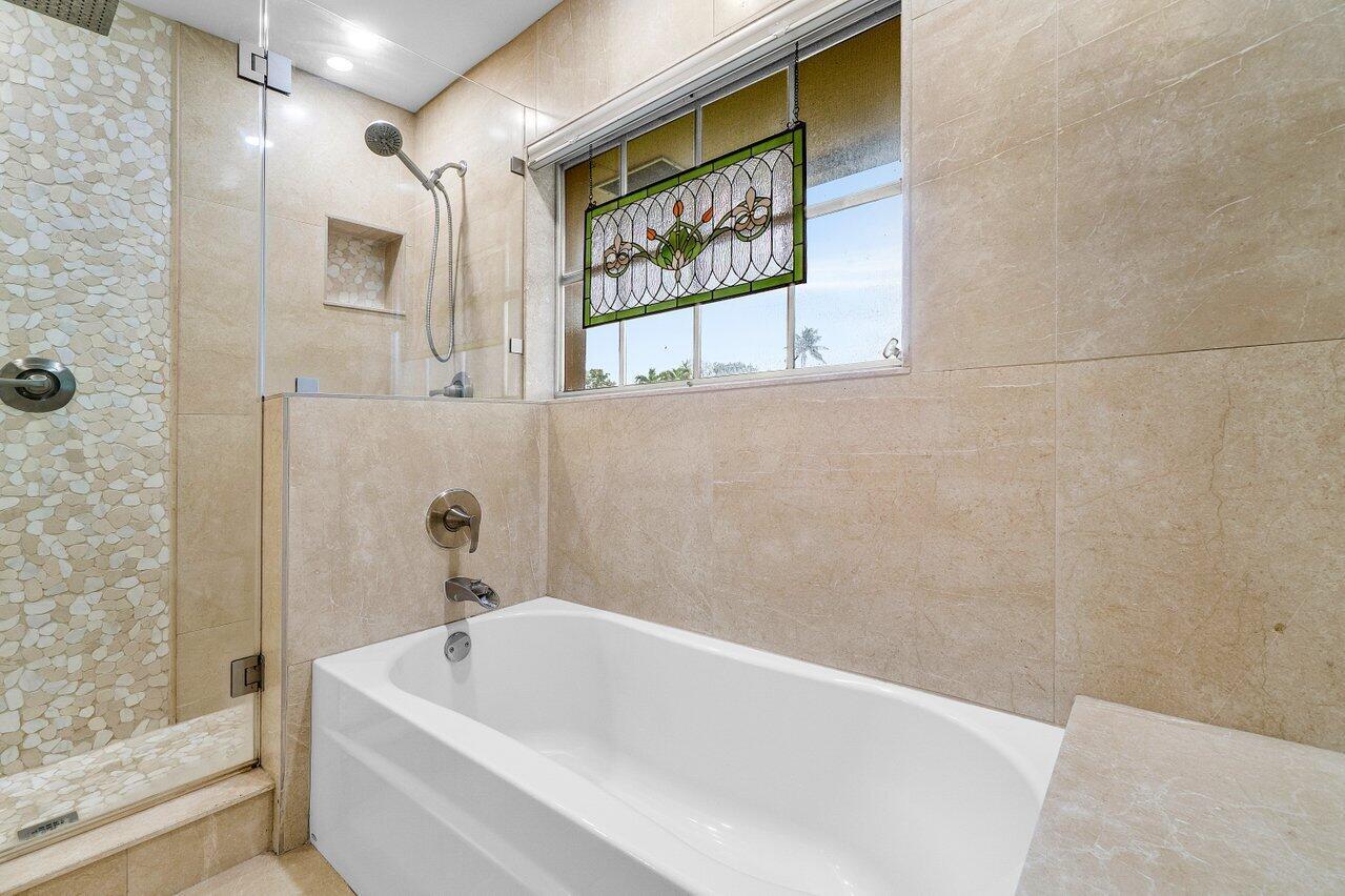 YORKTOWNE VILLAS - Residential