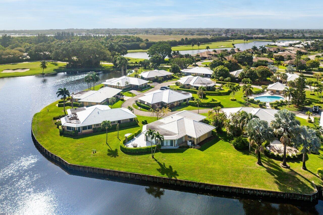 YORKTOWNE VILLAS - Residential