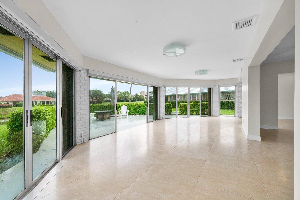 YORKTOWNE VILLAS - Residential