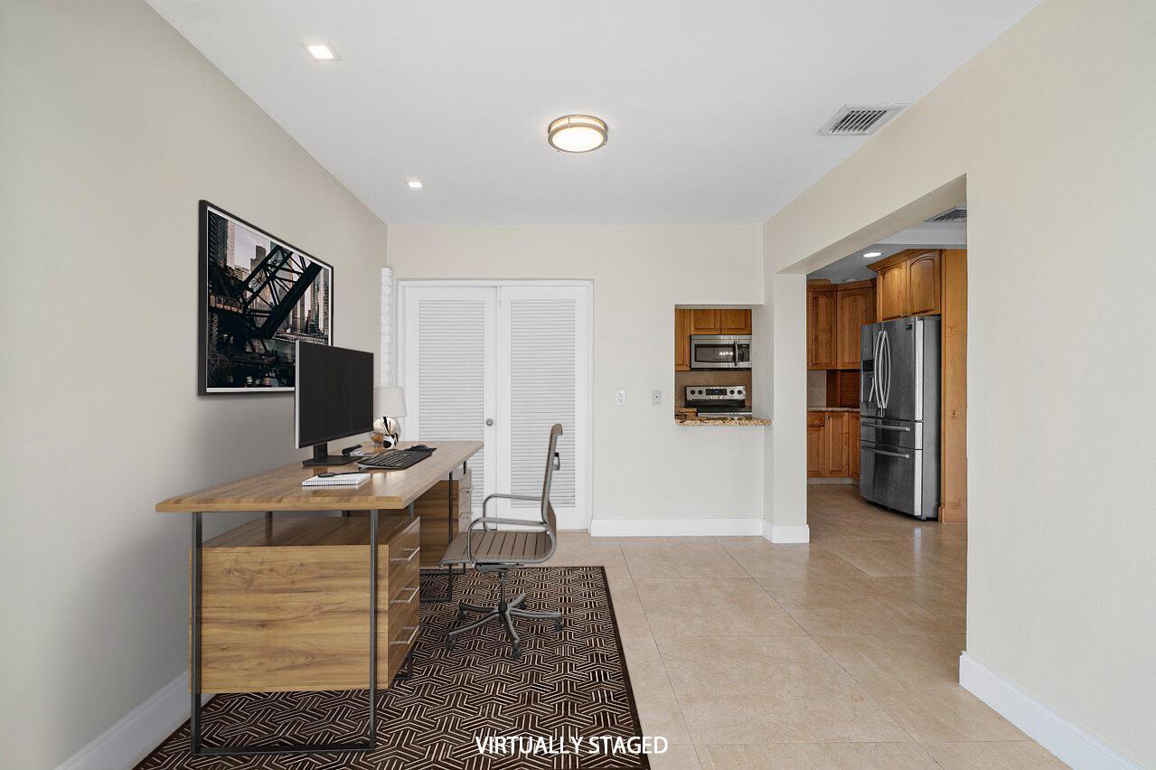 YORKTOWNE VILLAS - Residential