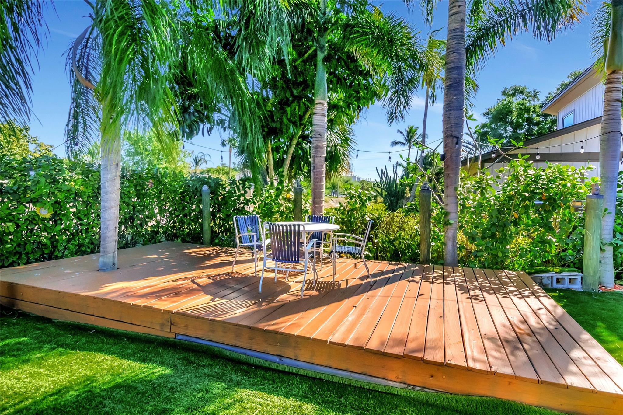 LAKE FLORESTA PARK - Residential Lease