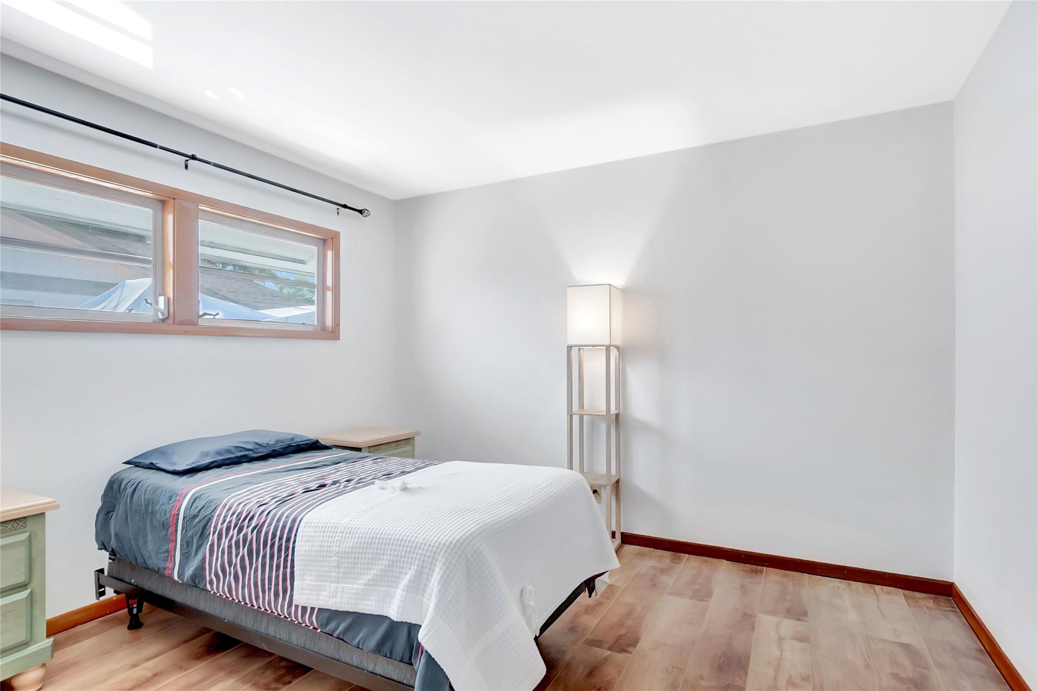 LAKE FLORESTA PARK - Residential Lease