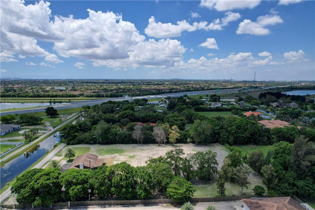 EVERGLADES SUGAR & LAND C - Residential