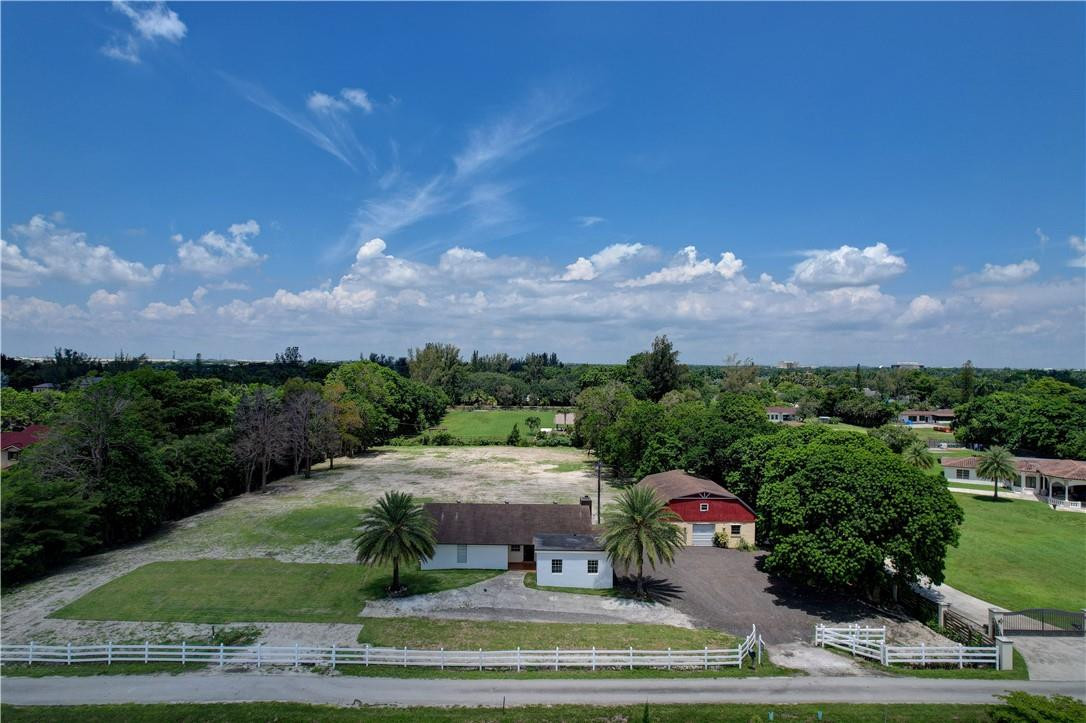EVERGLADES SUGAR & LAND C - Residential