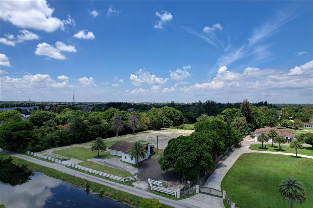 EVERGLADES SUGAR & LAND C - Residential