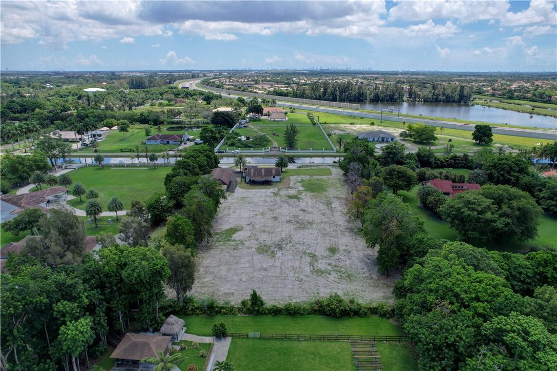 EVERGLADES SUGAR & LAND C - Residential