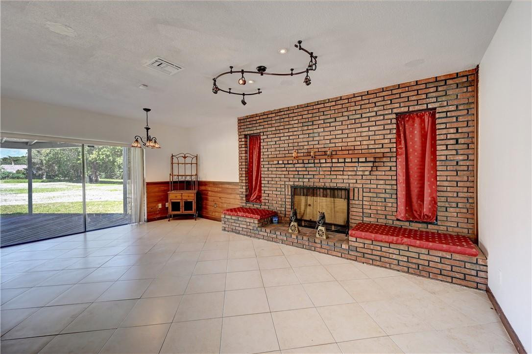 EVERGLADES SUGAR & LAND C - Residential