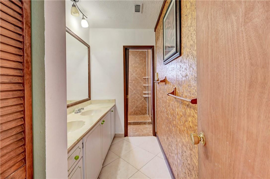 EVERGLADES SUGAR & LAND C - Residential